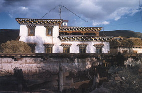 Haus in Ost-Tibet